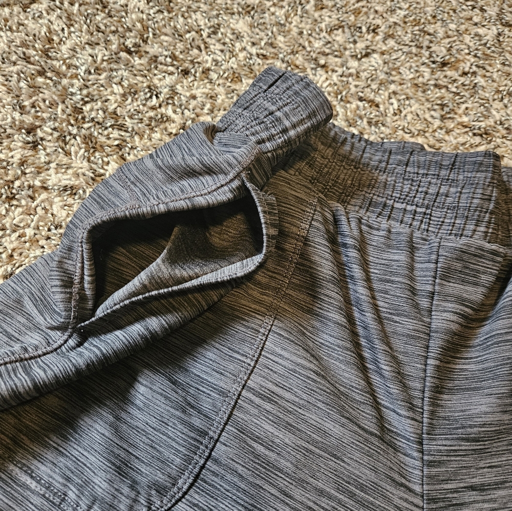 All In Motion Athetic Shorts - Picture 4 of 4